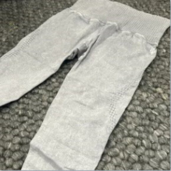 FREE PEOPLE BLUE GREY CROPPED WORKOUT LEGGINGS - Picture 1 of 4
